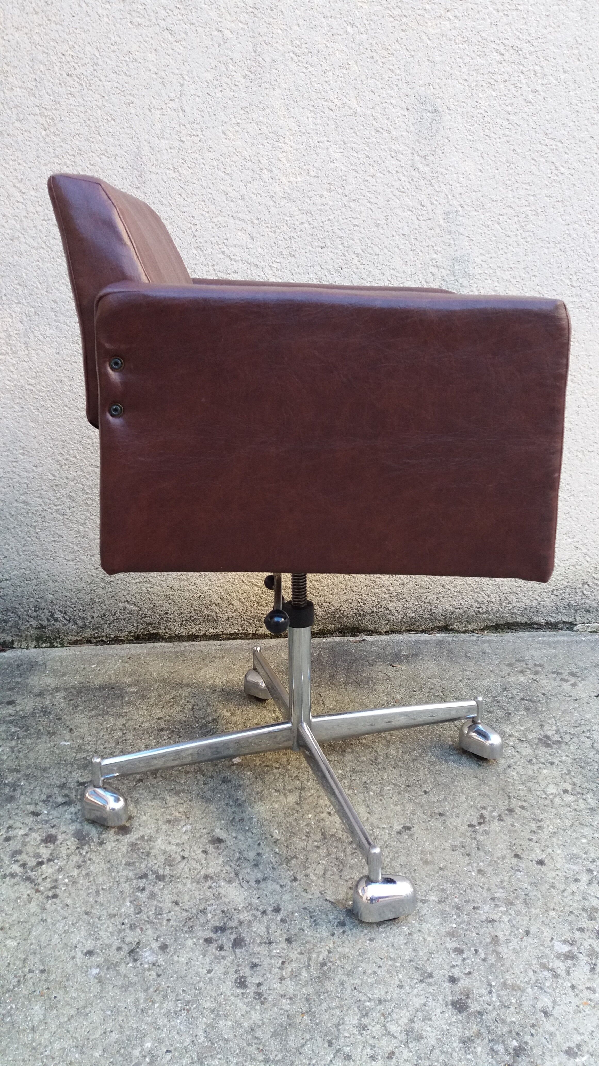 Faux leather Office armchair