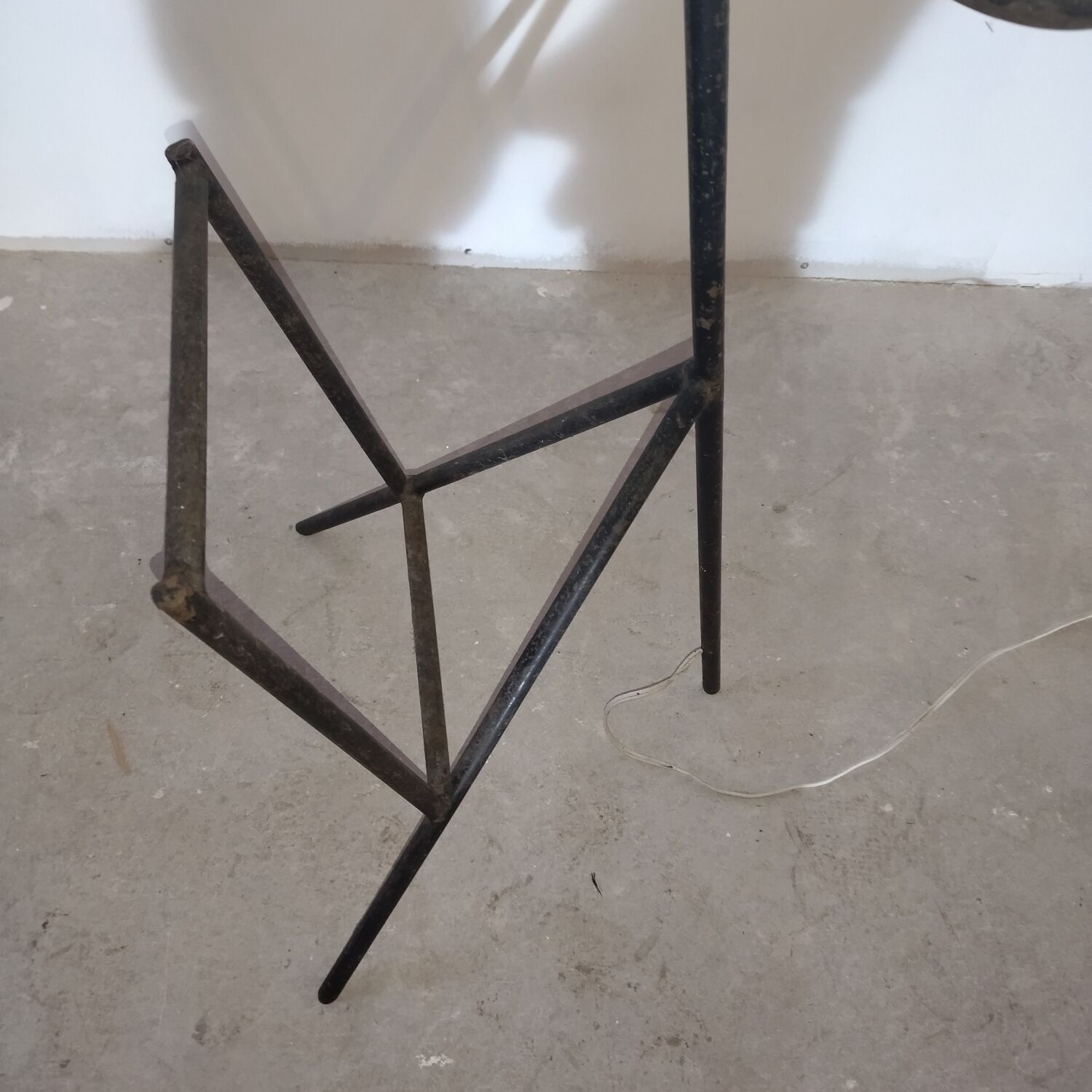 Floor lamp plant holder metal 50s