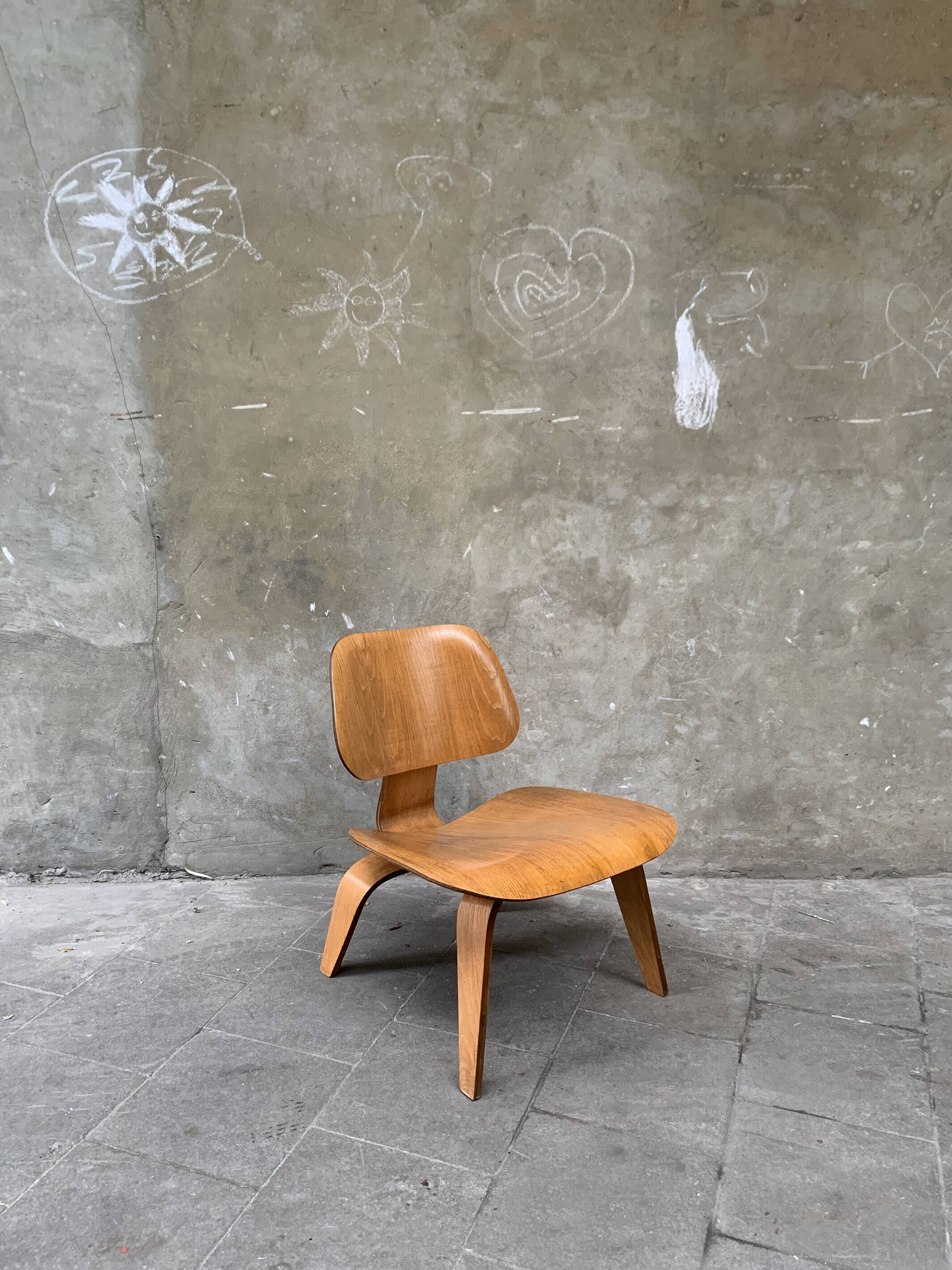 LCW Lounge Chair in ash wood, designed by Eames for Evans/Herman Miller, 1950s