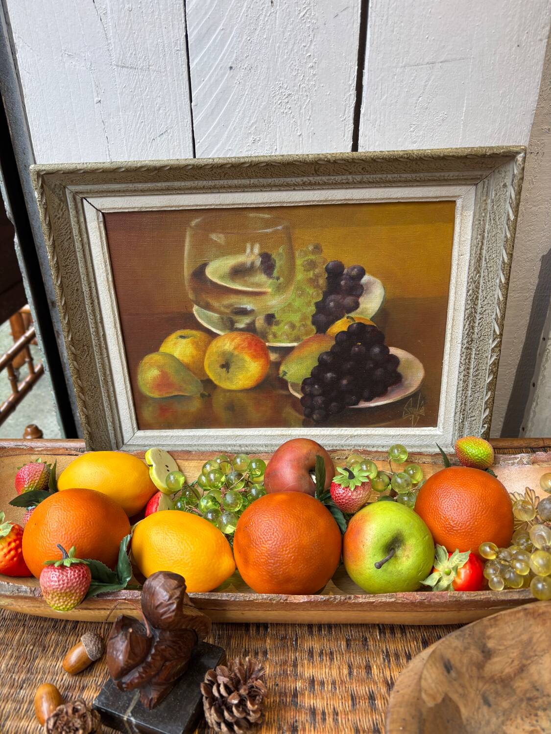 Still life signed Soulie. Oil on canvas, Montparnasse frame