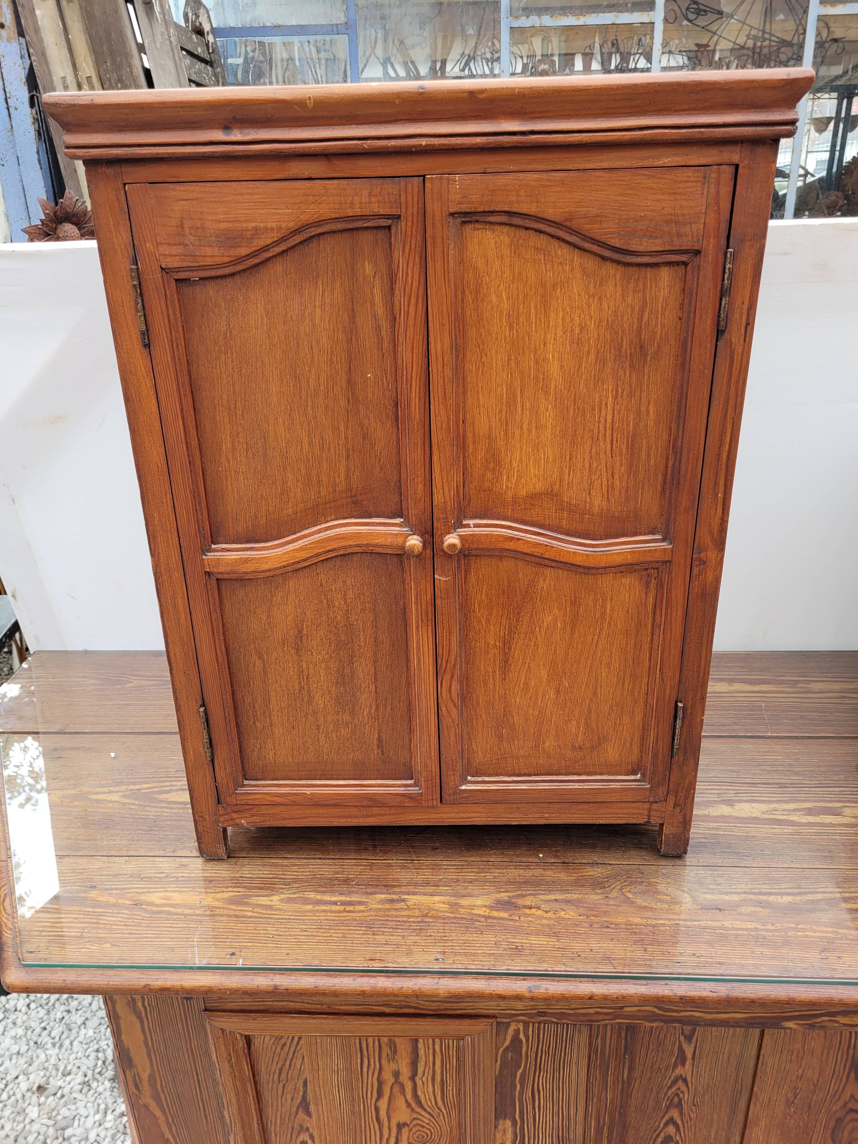 Armoire a pharmacie ou toilette