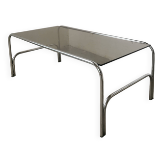 Table basse chrome et verre fumé