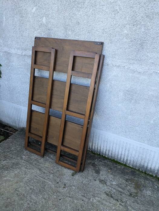 Etagère de bouquiniste, bibliothèque pliante en hêtre vernis