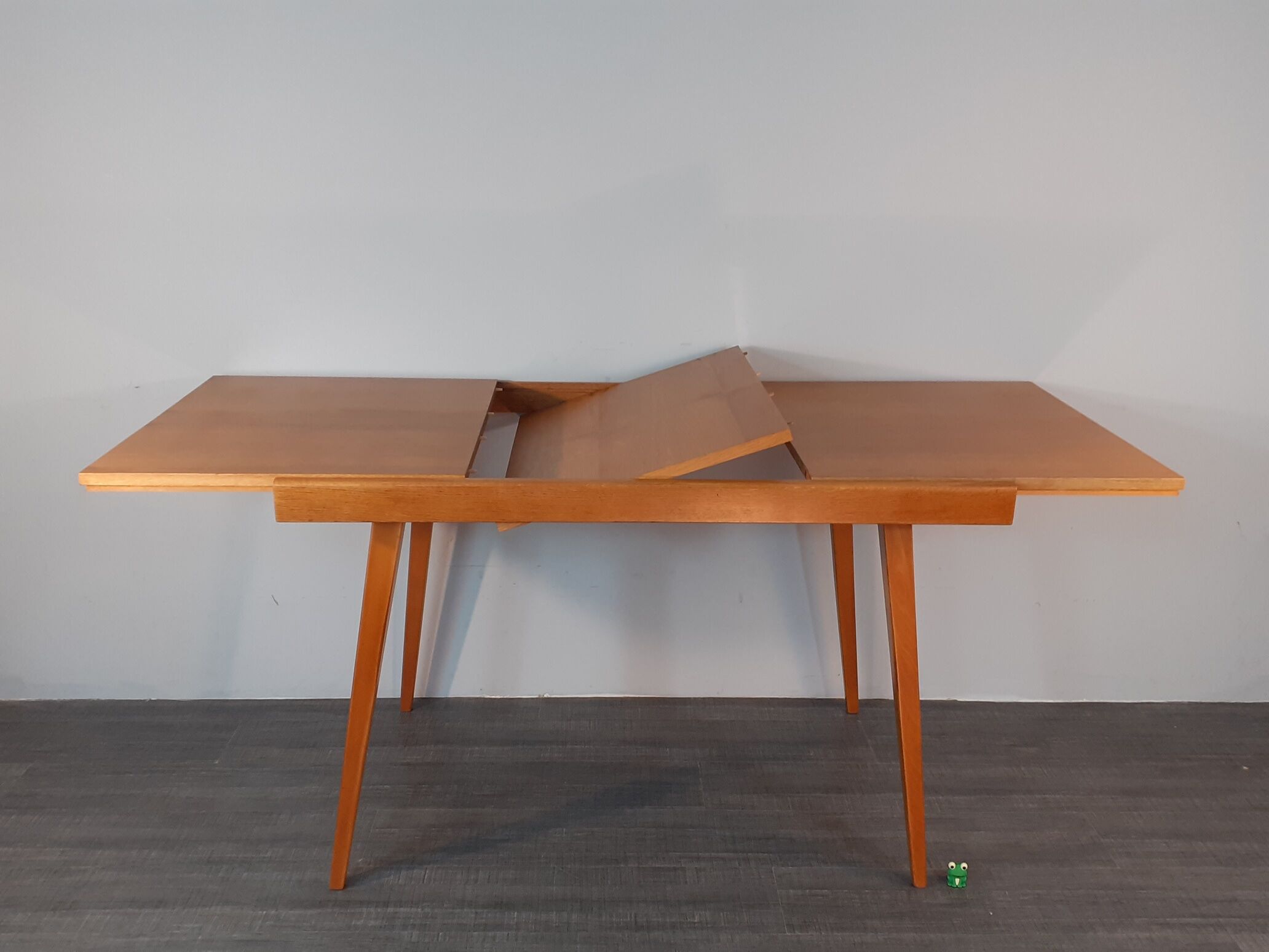 Extendable table in Beech Frantisek Jiràk by Tatra, Vintage Czechoslovak 1950s