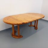 Vintage Scandinavian round dining table by Rainer Daumiller in pine from the 1960s.