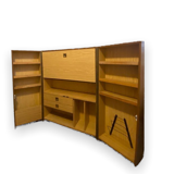 Magic box desk in light wood
