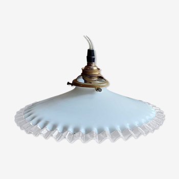 White opaline suspension toothed 26 cm diameter