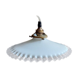 White opaline suspension toothed 26 cm diameter