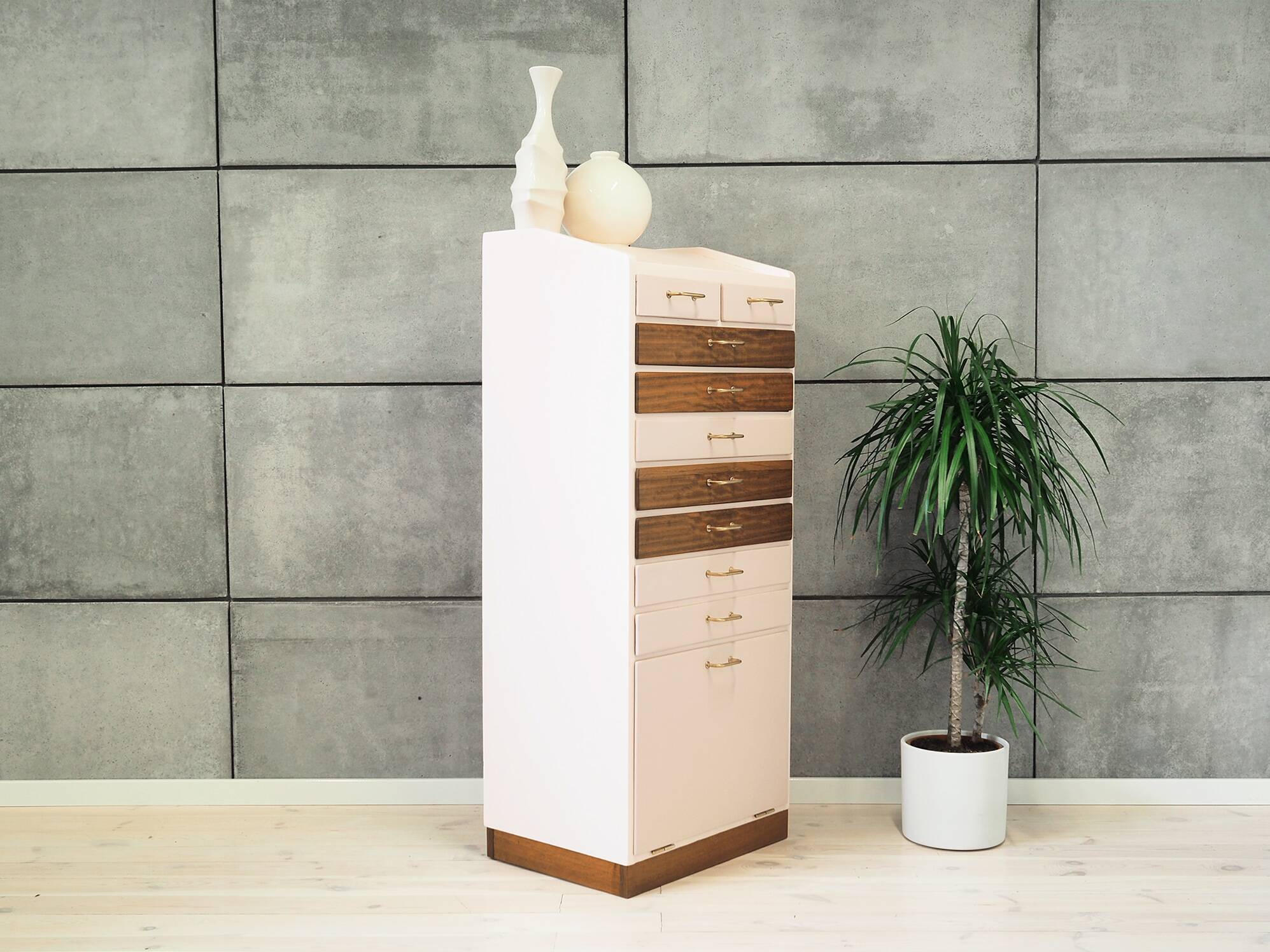 Commode en teck, design danois, années 1970, production : Danemark