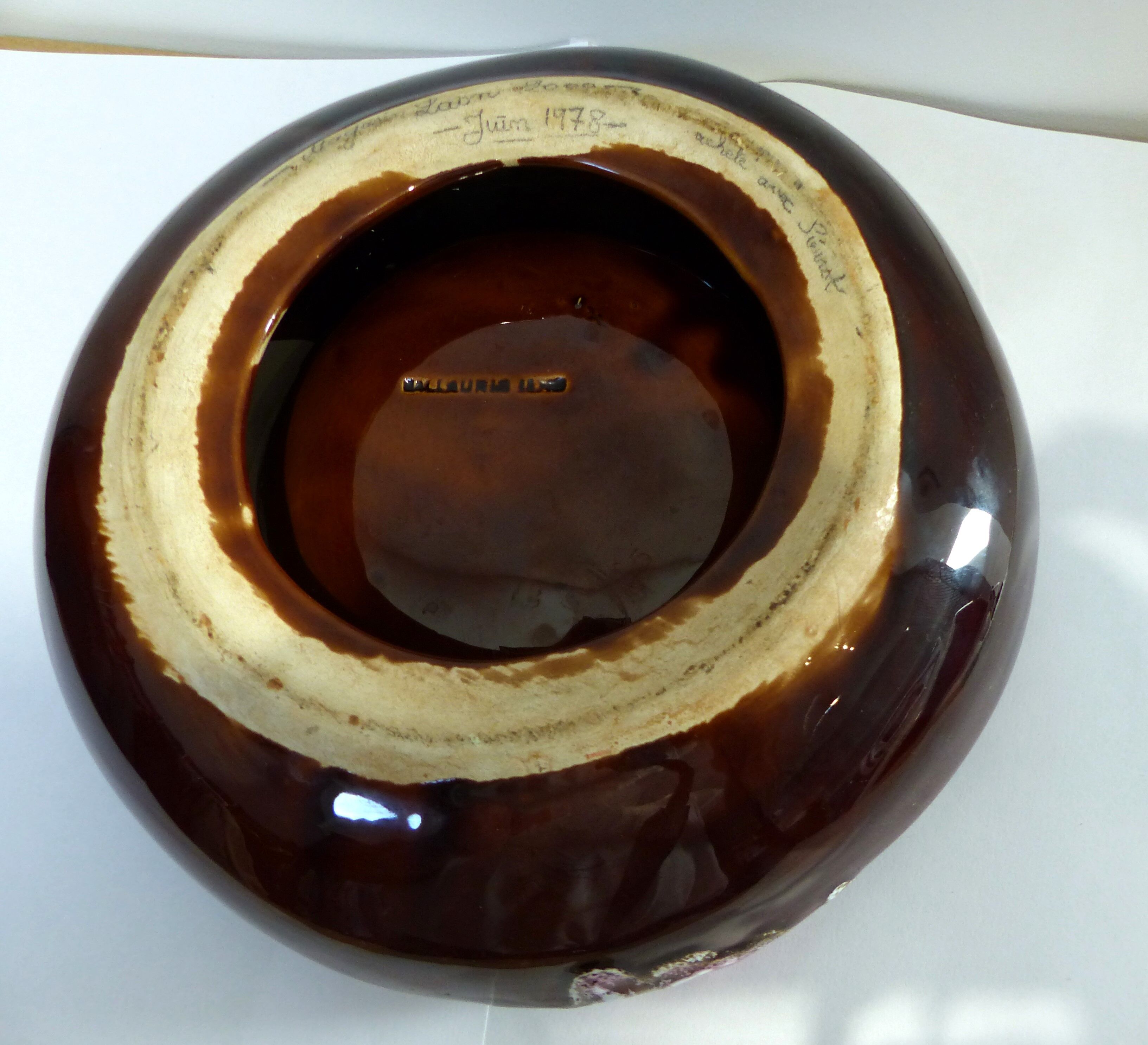 Old empty Vintage ceramic pocket pink tones, green white reflections