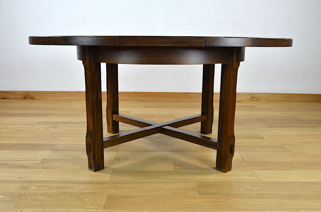 Round table / vintage oval in Aranjou elm