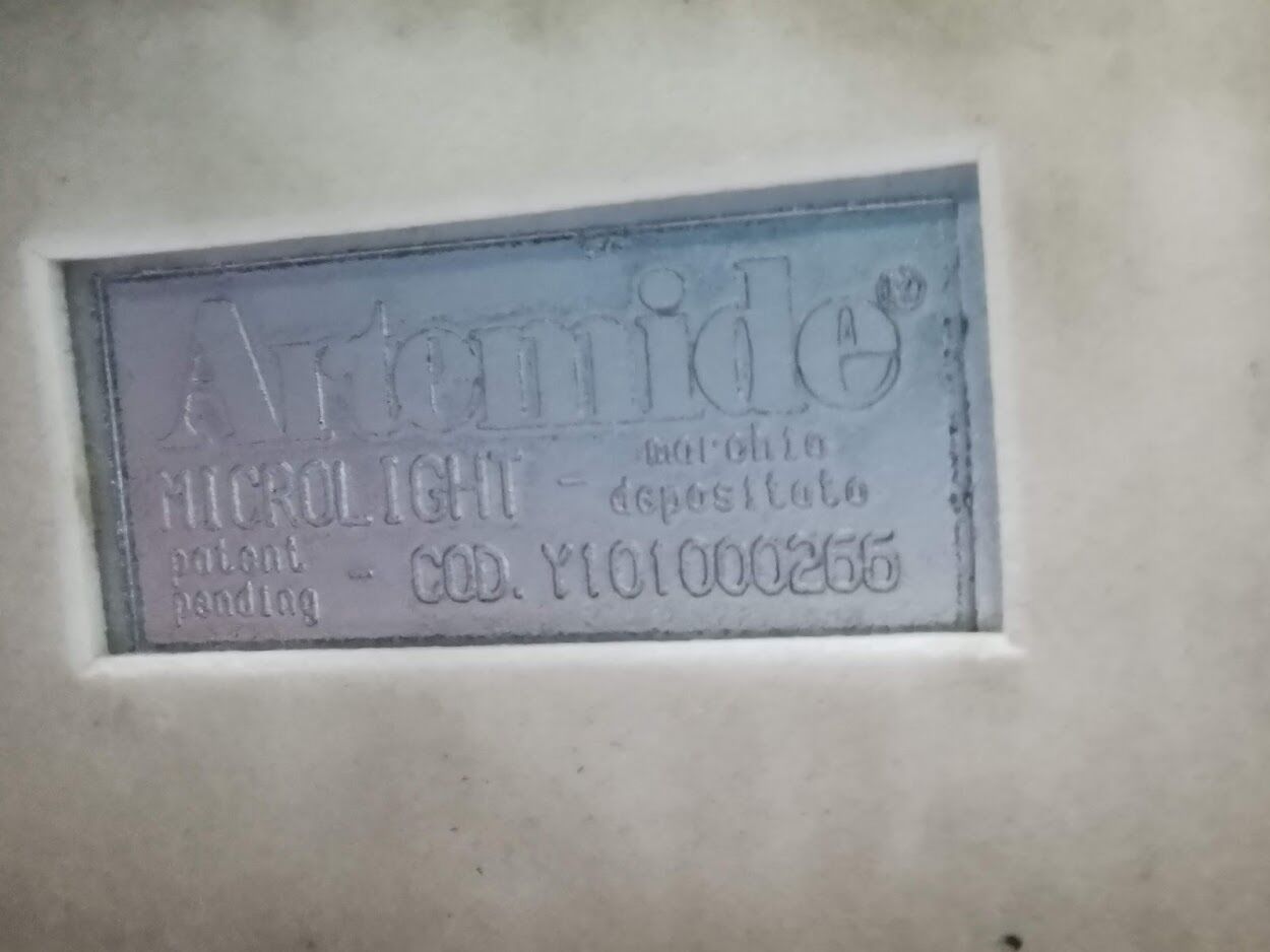 Lampe Artemide Microlight, Ernesto Gismondi, 1999