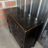Antique Chinese sideboard. 2 drawers + 2 doors.