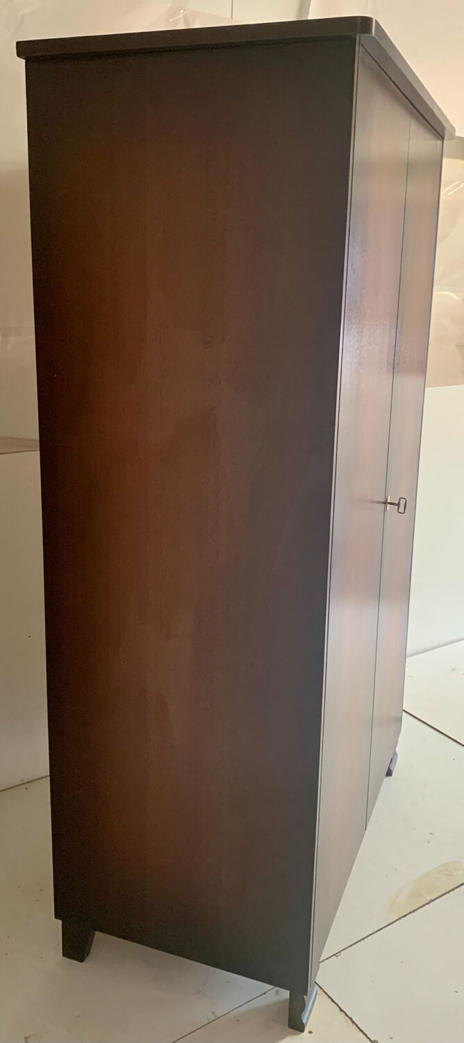Armoire vintage pieds compas