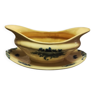 Villeroy and Boch sauce maker