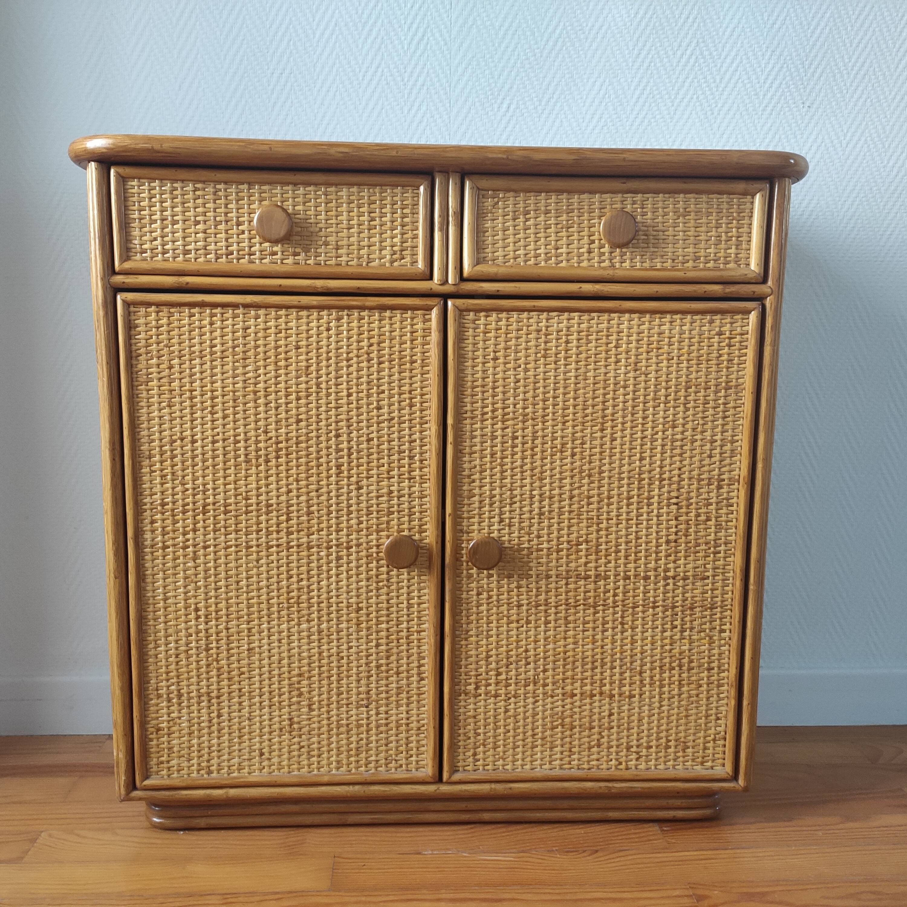 Rattan buffet