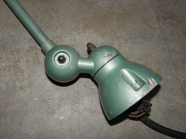 Lampe industrielle Jielde de bureau ou murale