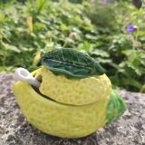 Lemon-shaped slip pot