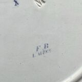 8 flat ironware plates Bouquets, Creil and Montereau late 19th century