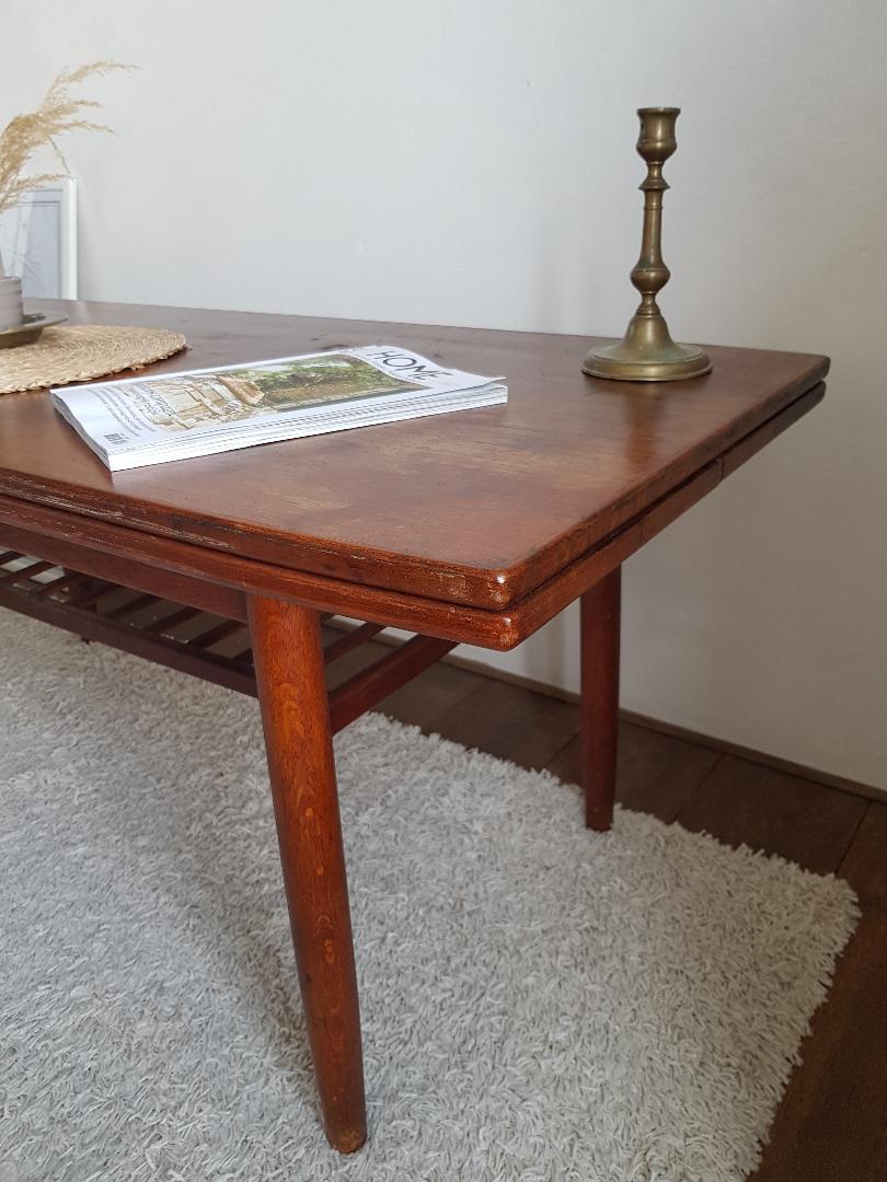 Scandinavian coffee table circa 1960 - by F. Ohlsson in teak (model Sesam, brand Tingstrom)