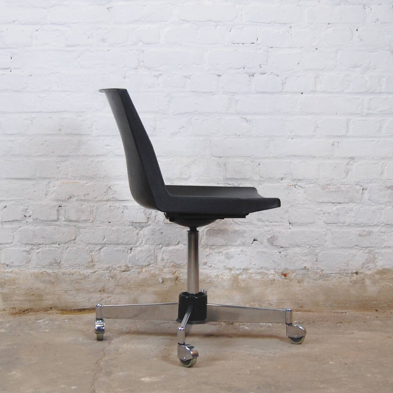 “Golf” office chair by JP Emonds-Alt for Meurop 1970s