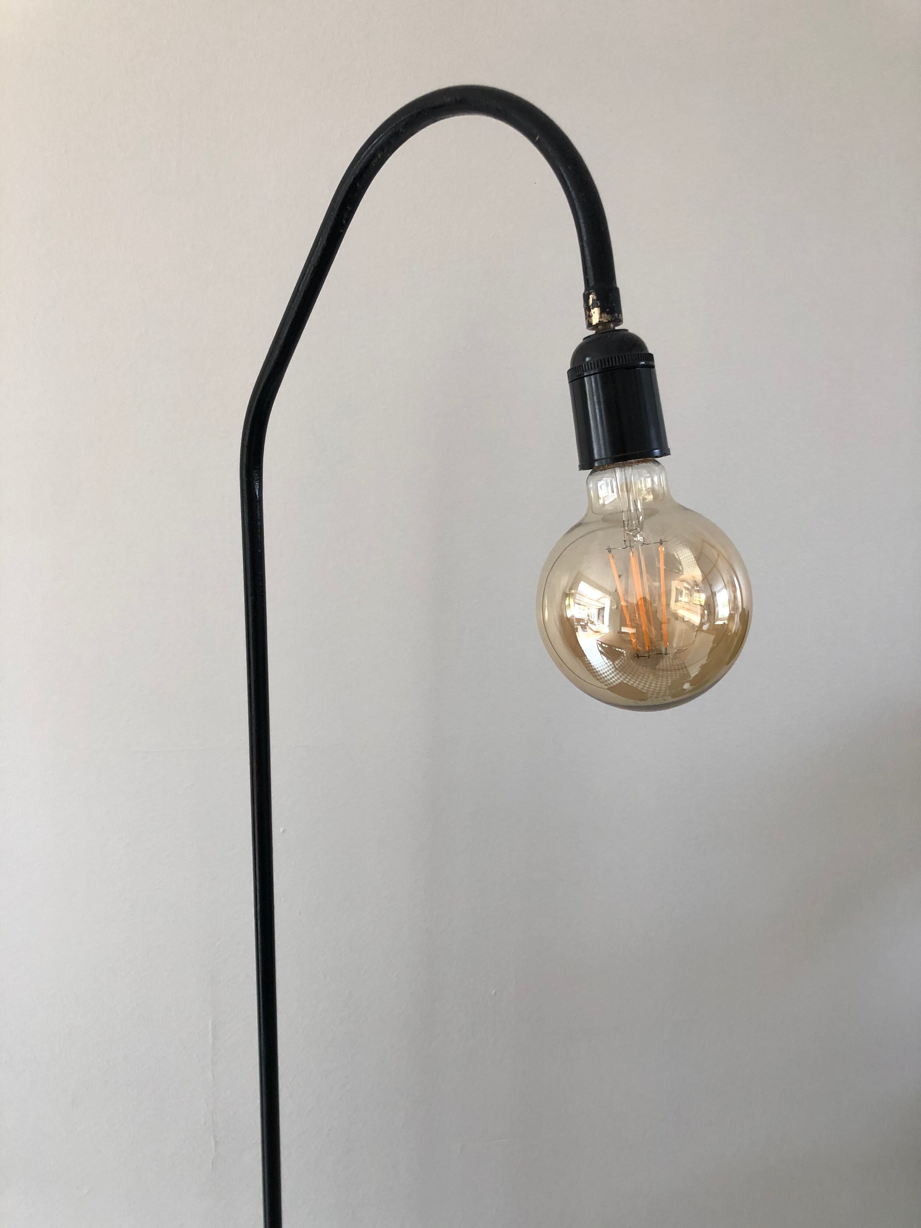 Vintage angle tablet lamppost