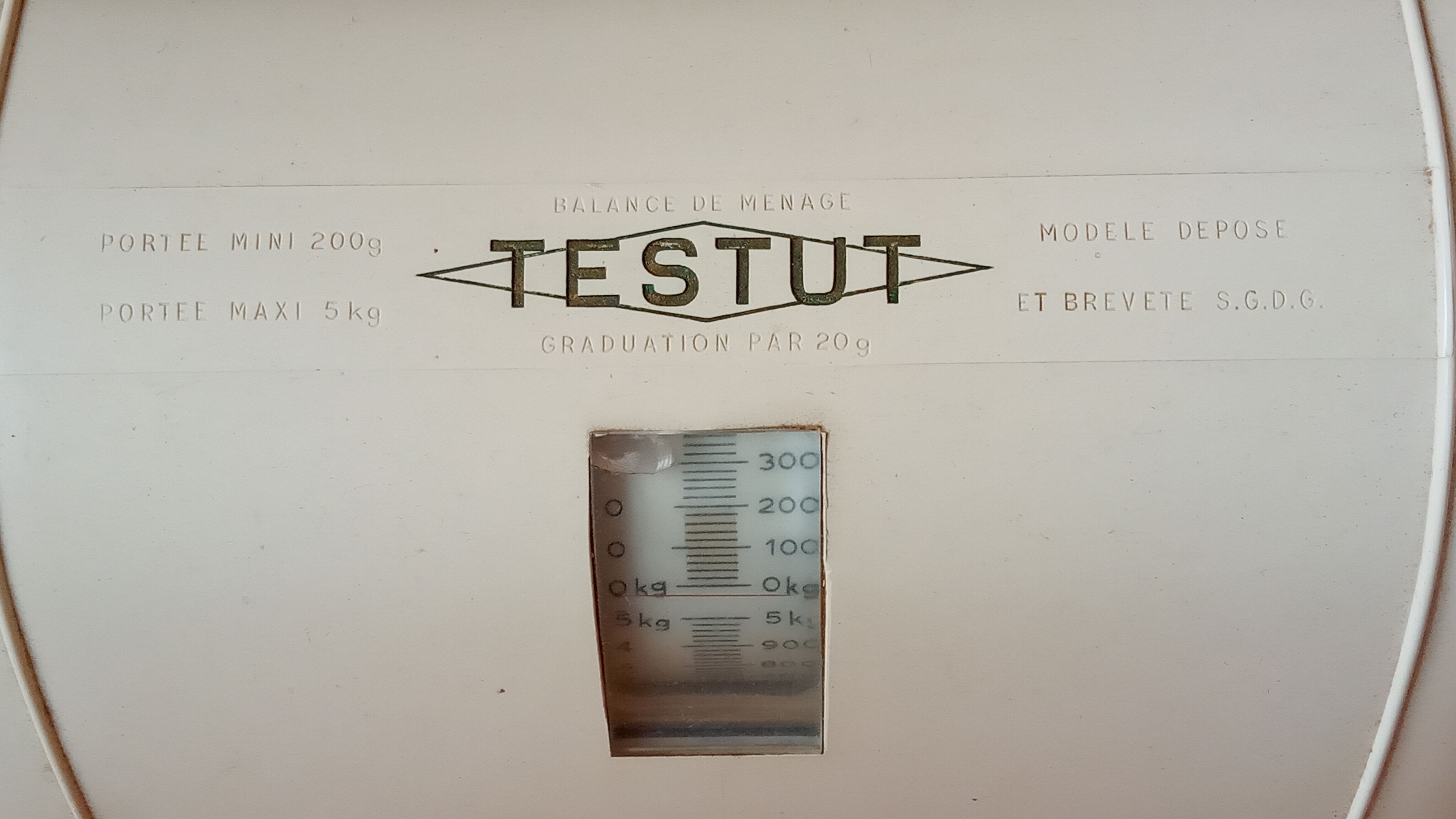 Testut kitchen scale, 50s