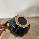 Bowler pitcher handle deported