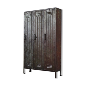 Armoire d'usine industrielle