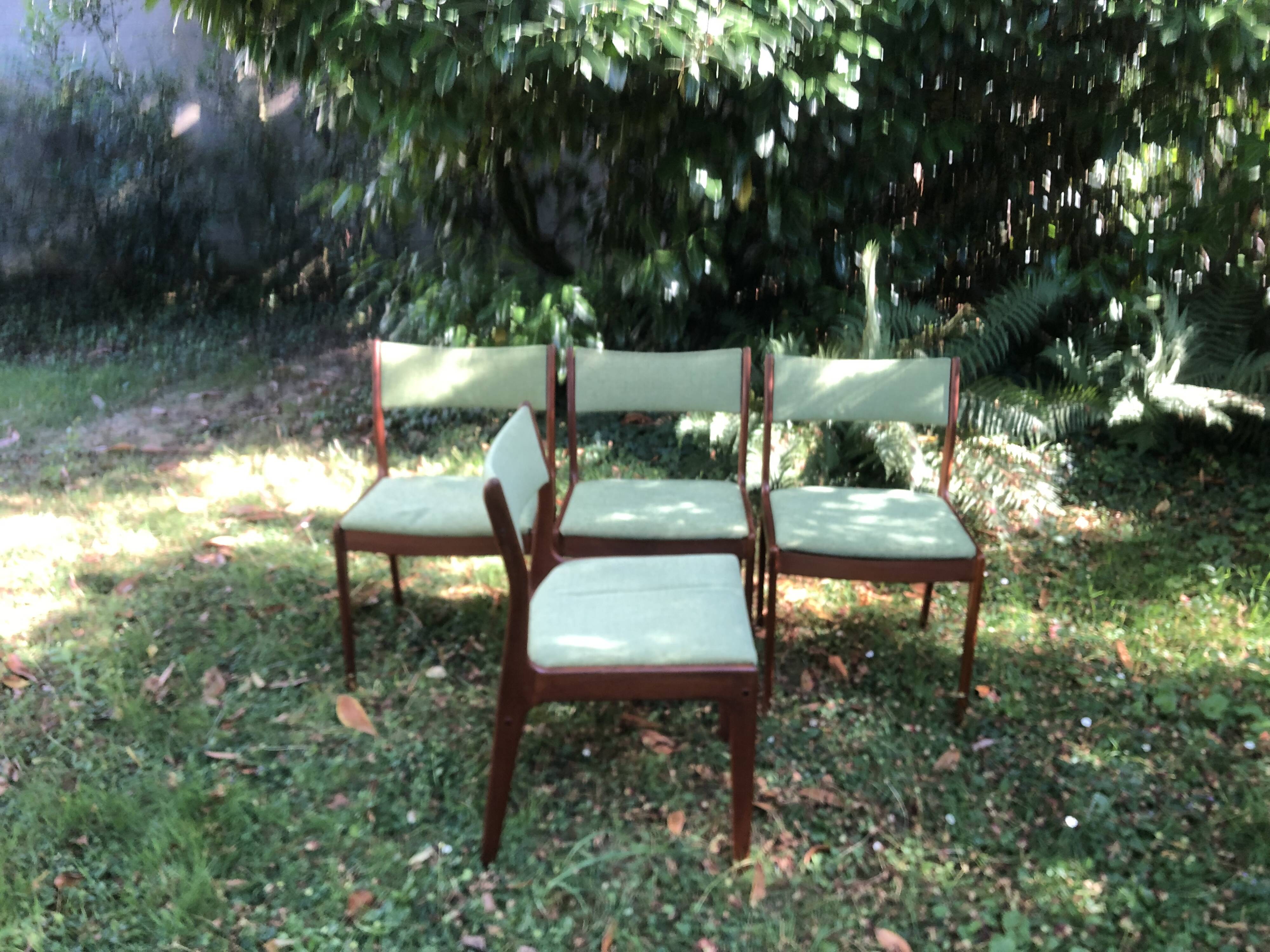 Danish Scandinavian teak chairs Uldum Möbelfabrik 60s