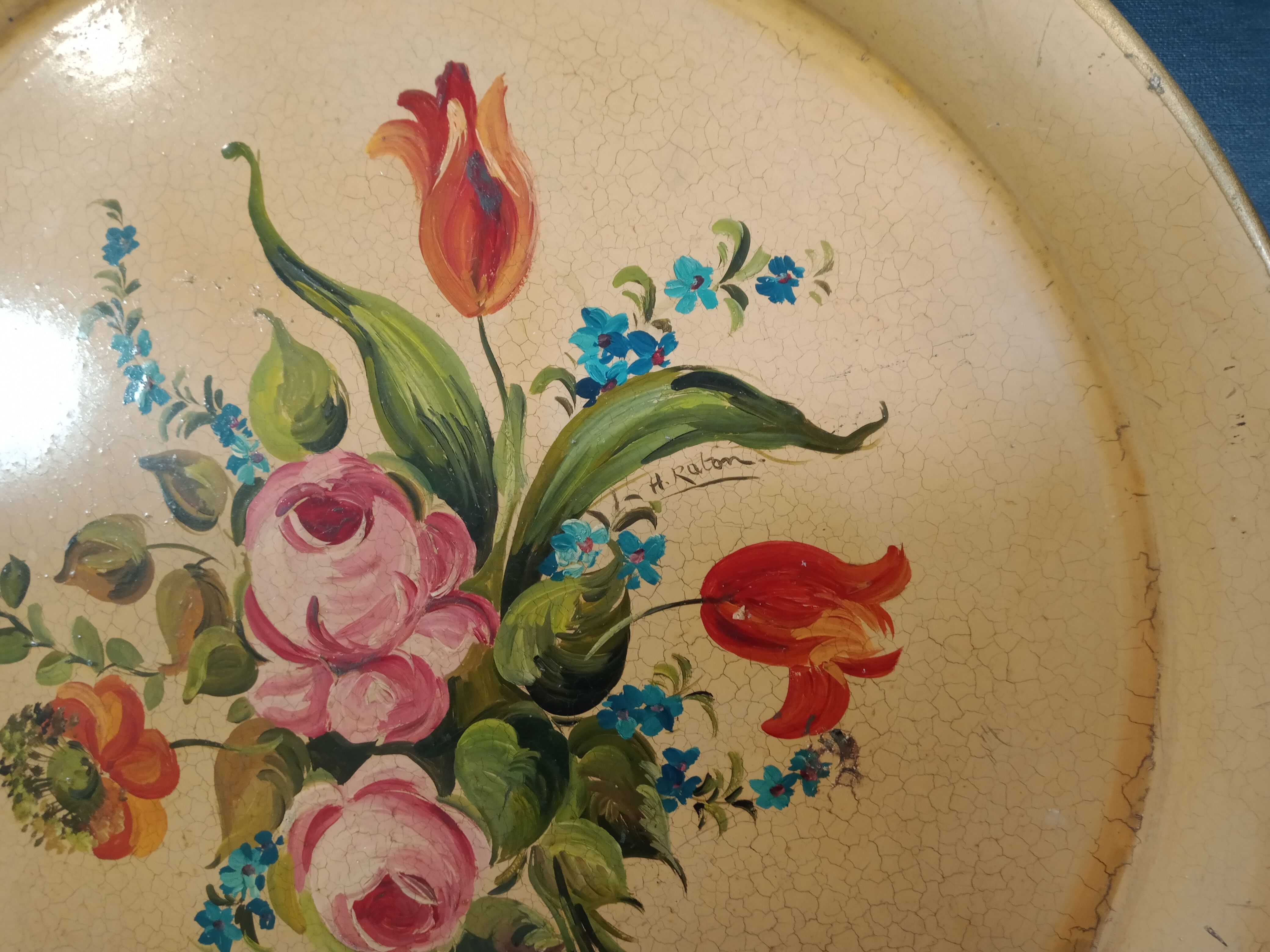 Napoleon III round serving tray, hand-painted and signed