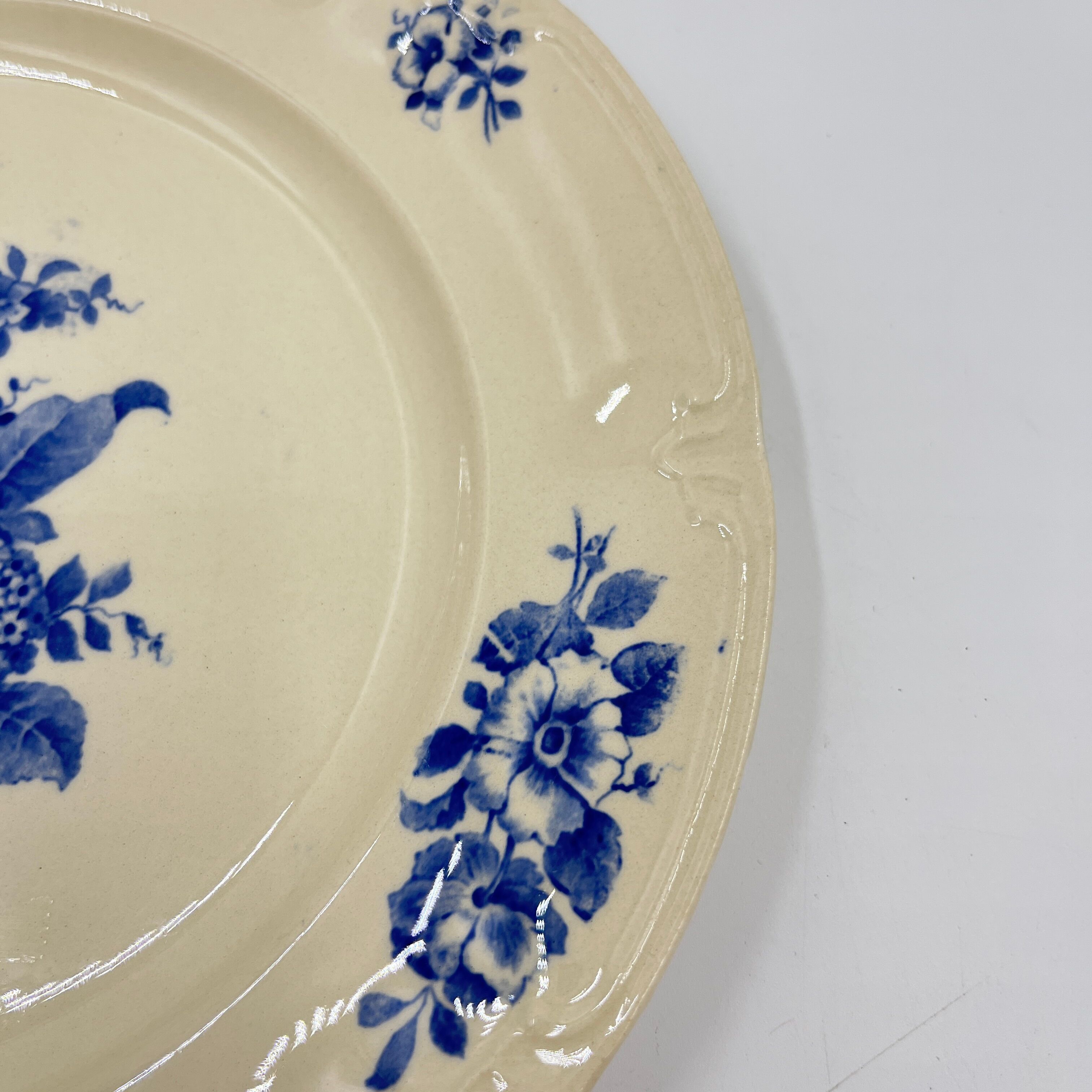 Set of 20 plates Boch Frères décor Rhodia