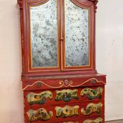 Cabinet bibliothéque Venitien style Louis XV en bois laqué