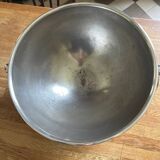 Silver metal champagne tub