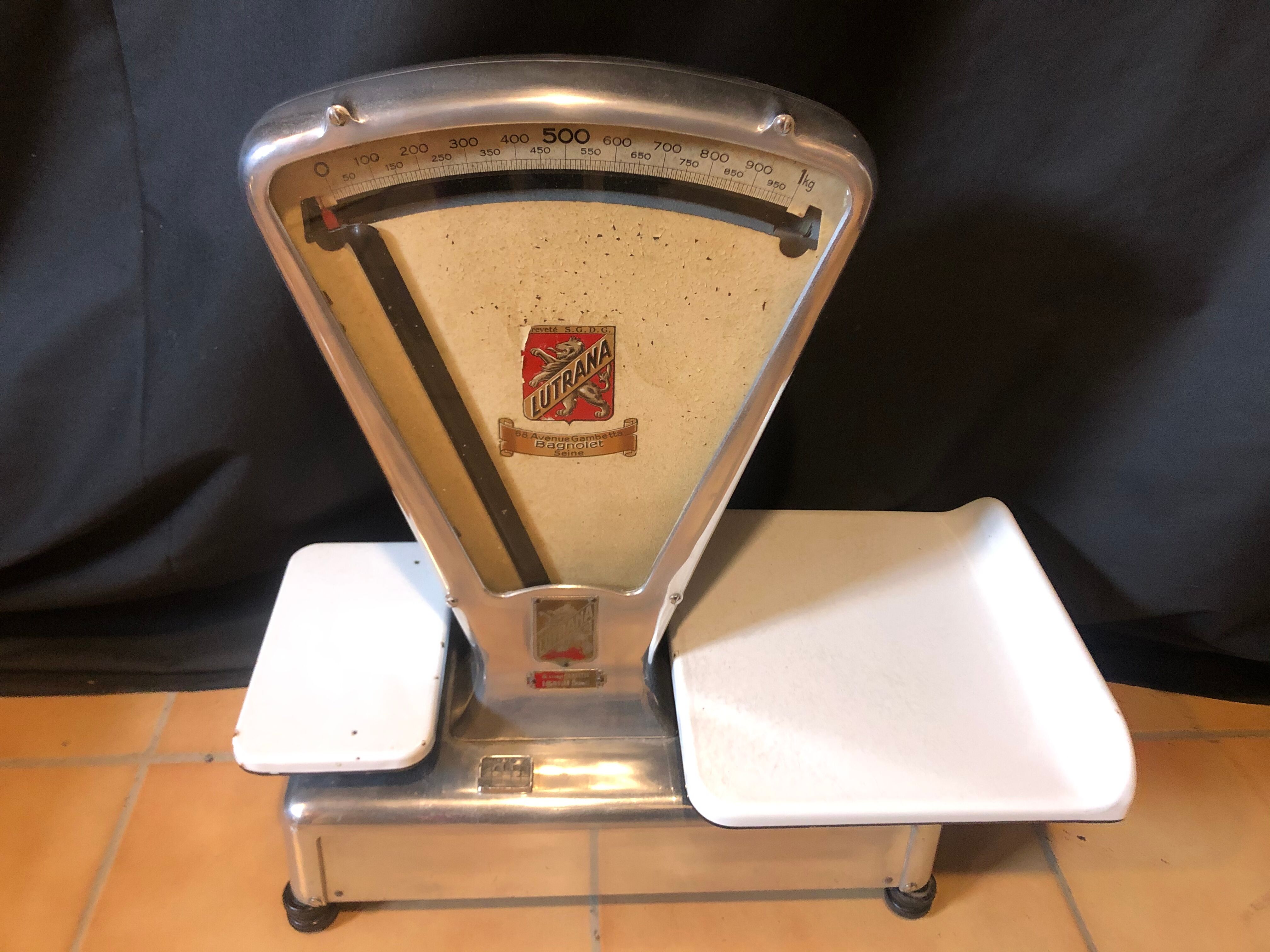 Lutrana stainless steel butcher's scale