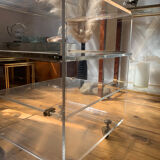 Table basse en plexiglass