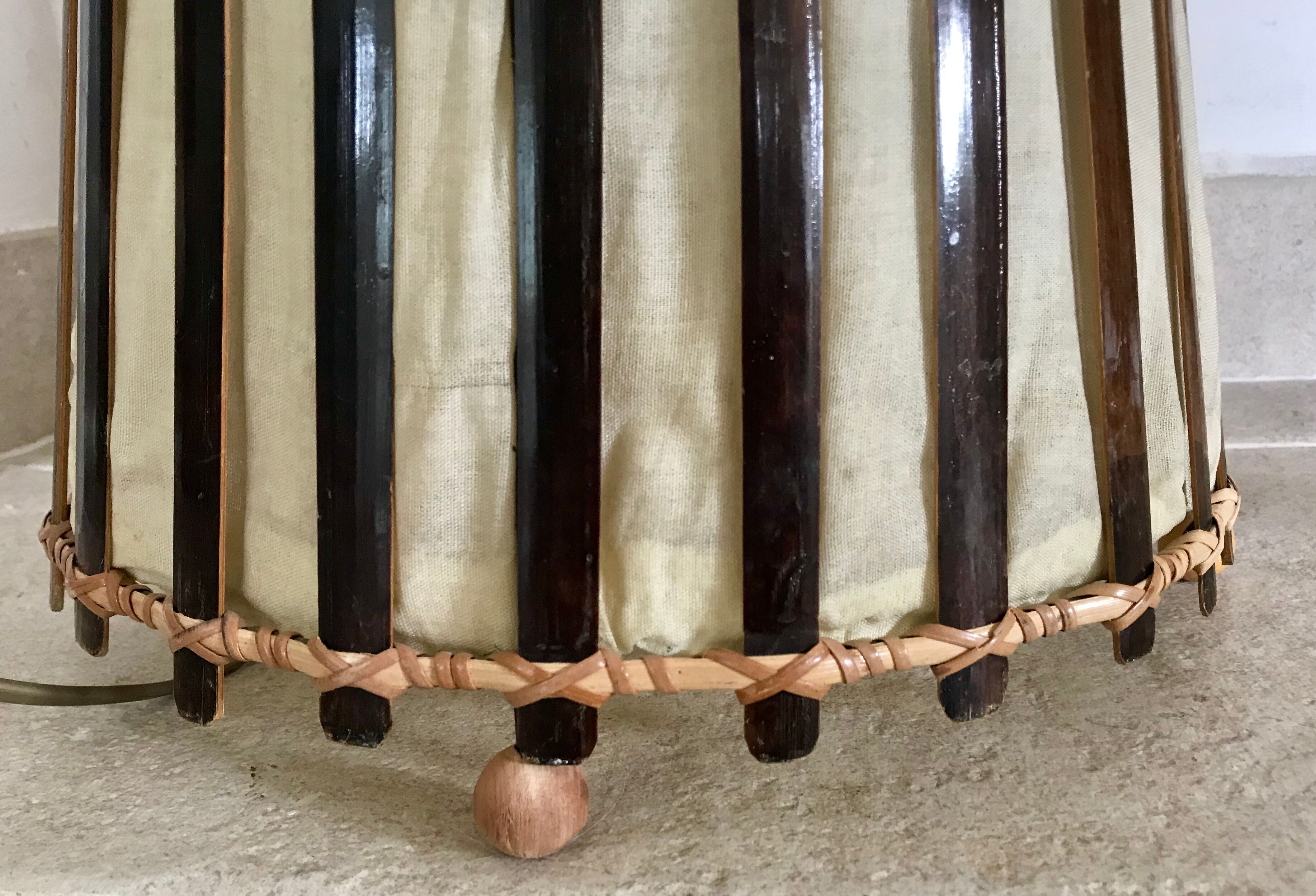 Lampadaire vintage bambou et rotin