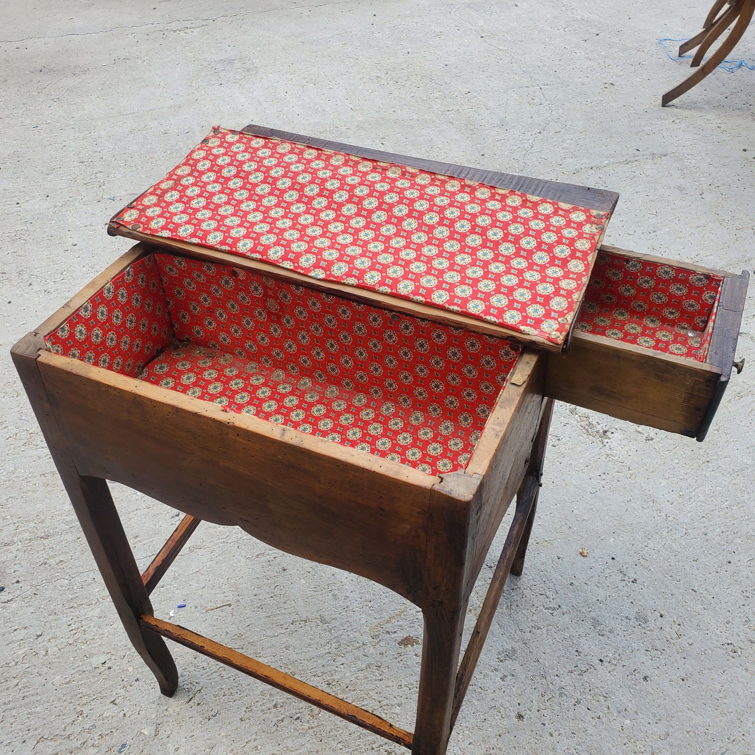 Furniture worker folk art
