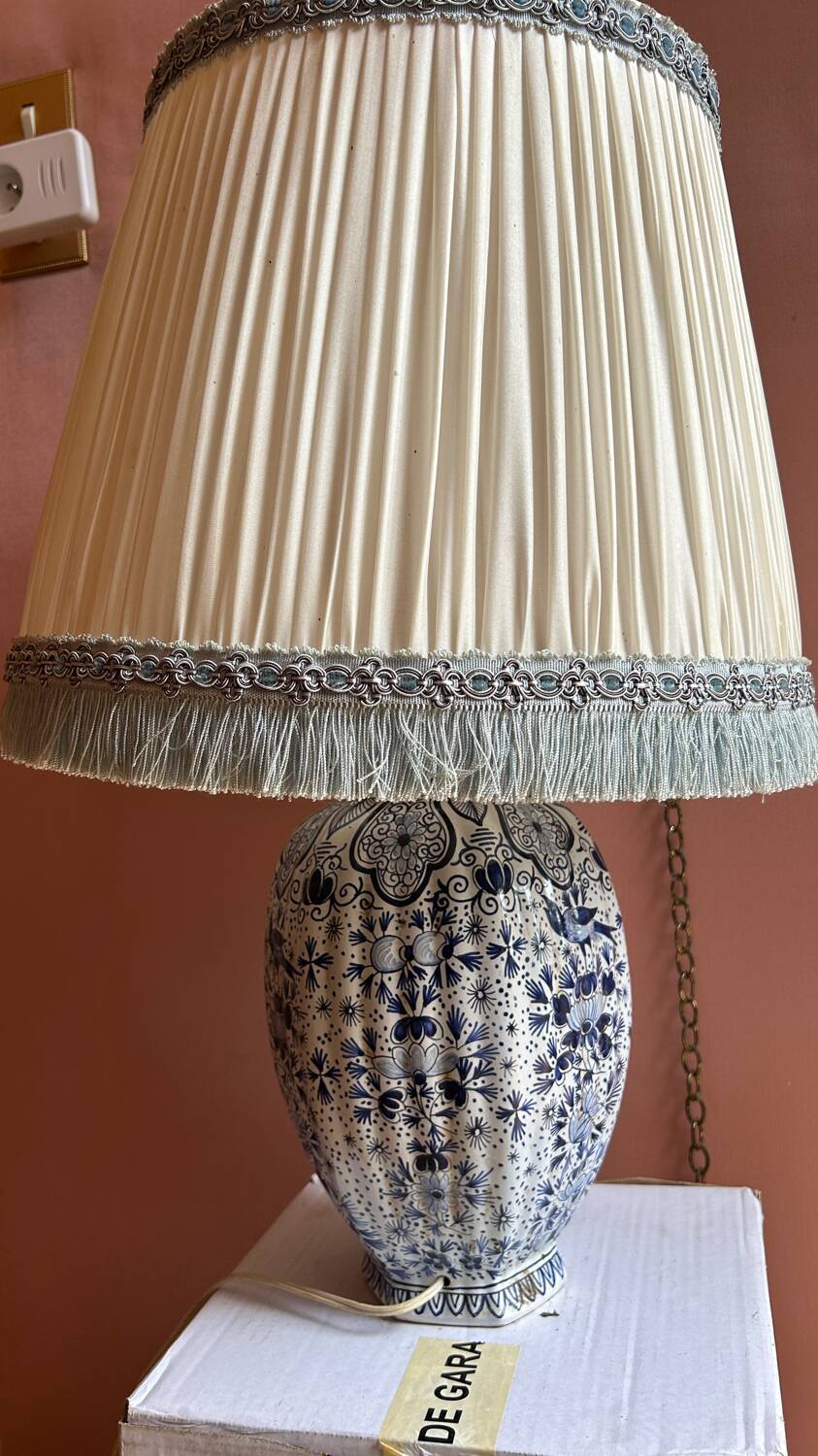 Antique porcelain lamp