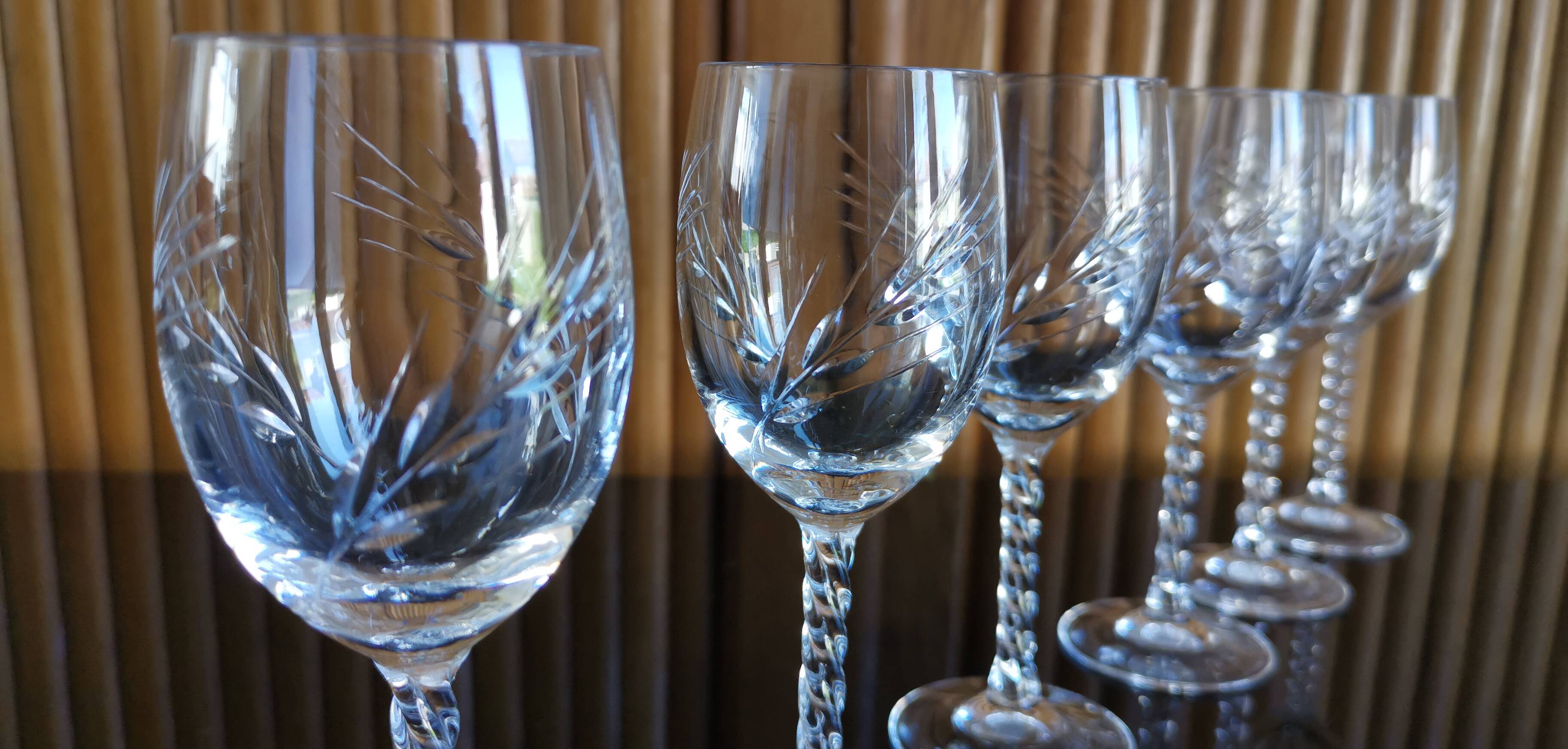 Lot 6 white wine/port glasses cut crystal twisted foot spike crystal from Arques