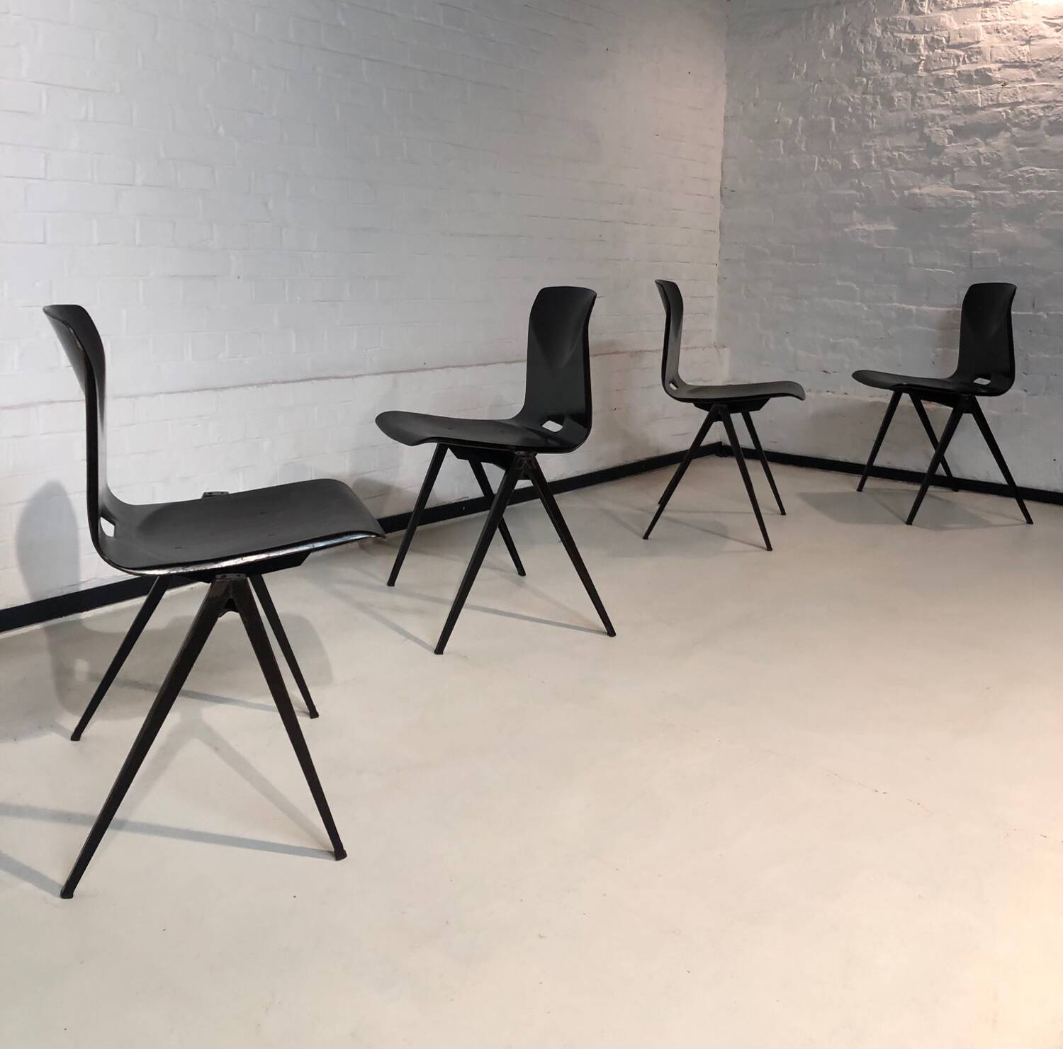 4 vintage Thur op seat chairs - Pagholz circa 1970