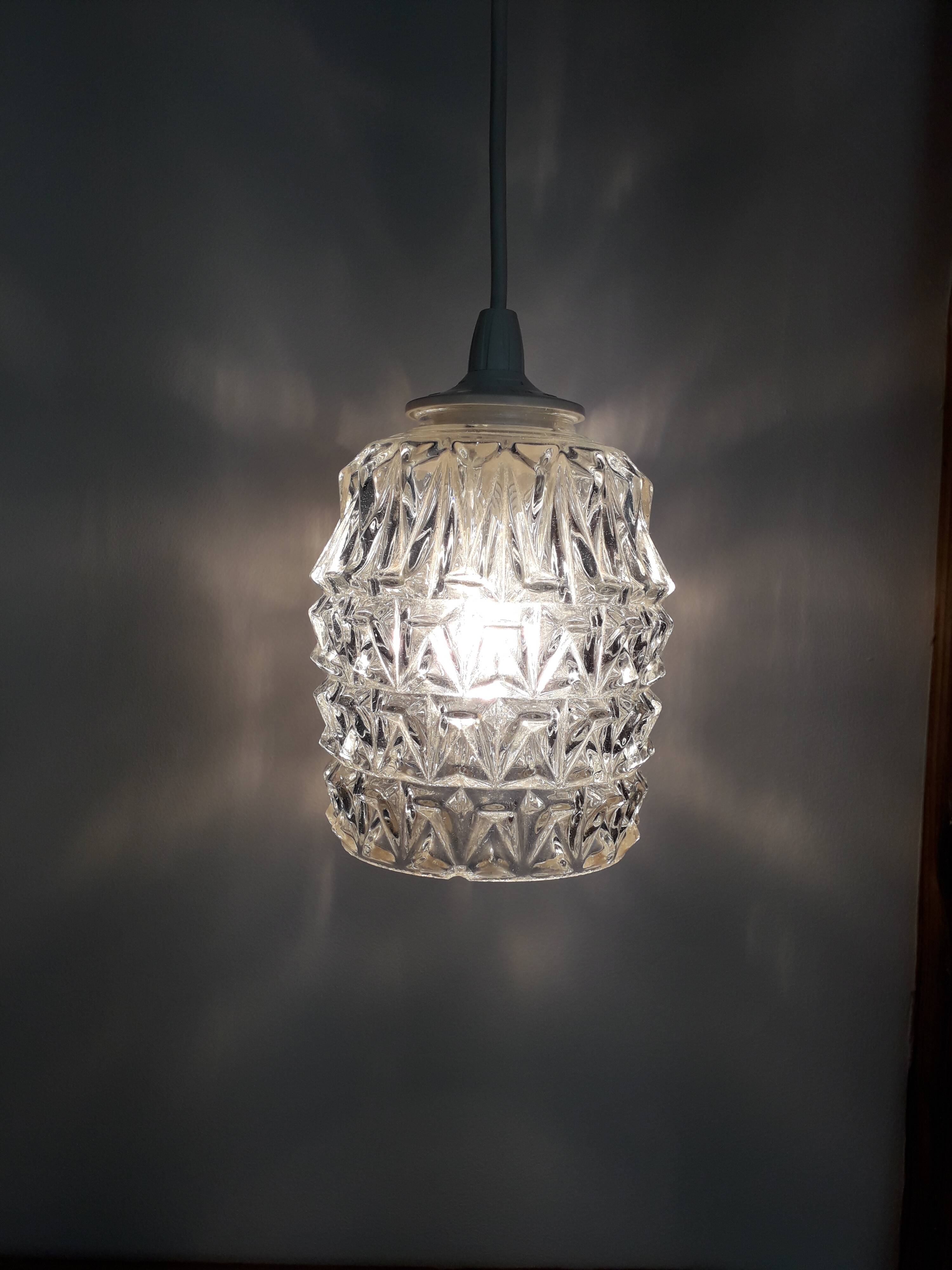 Origami glass suspension