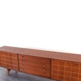 Buffet en teck du milieu du siècle par Rolf Rastad et Adolf Relling pour Gustav Bahus