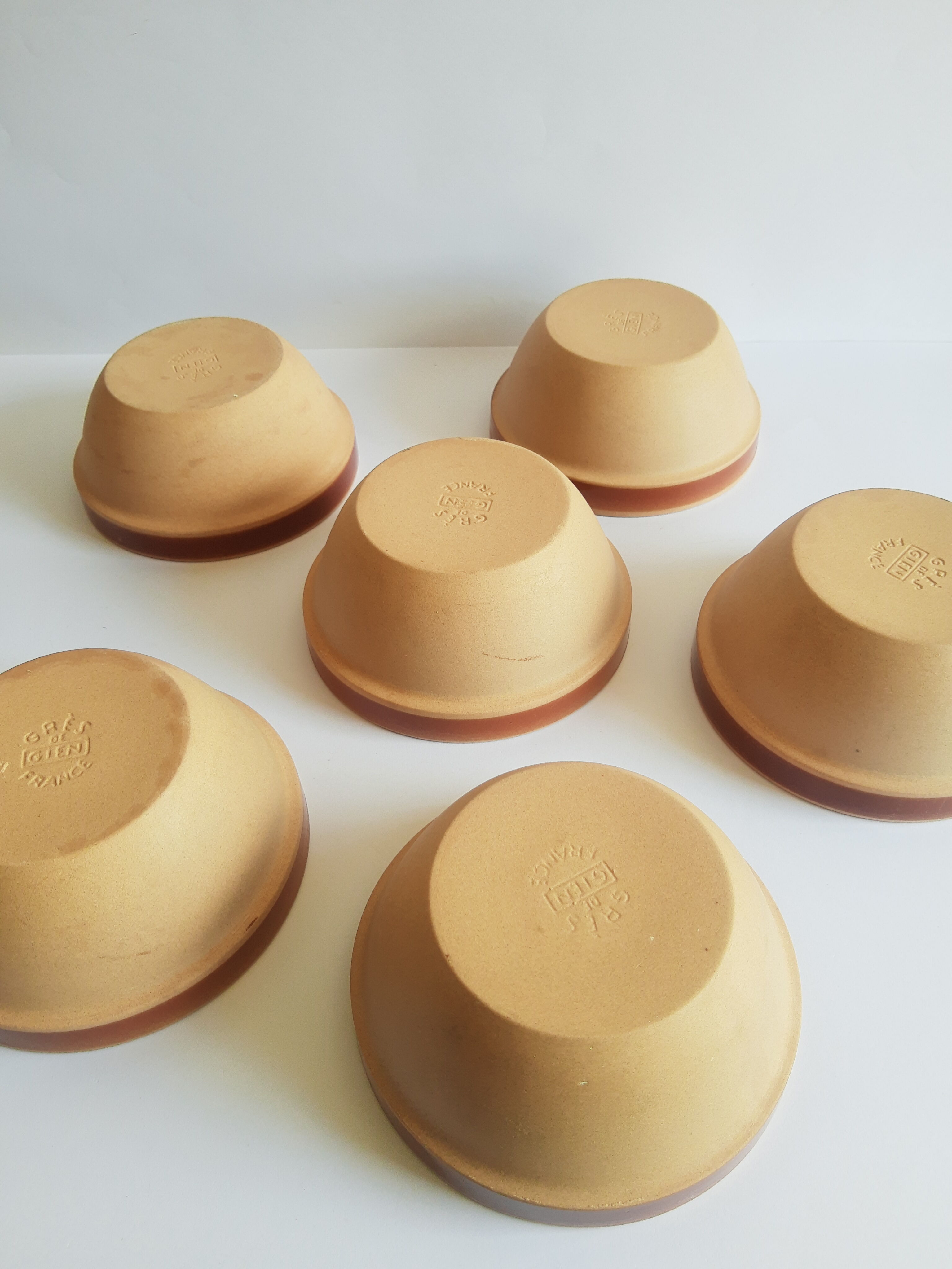 Set of 6 vintage Gien France stoneware bowls
