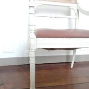 Fauteuil canné de style Louis XV bois laqué
