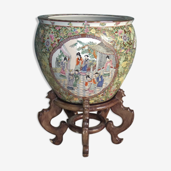 Cache-pot ou bassin en porcelaine de Chine famille Rose, circa 1970