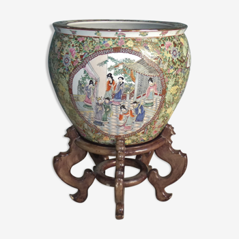 Pot hider or China Porcelain Basin, Rose Family, circa 1970