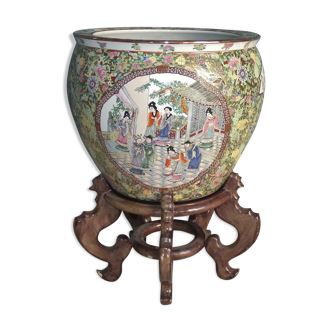 Cache-pot ou bassin en porcelaine de Chine famille Rose, circa 1970