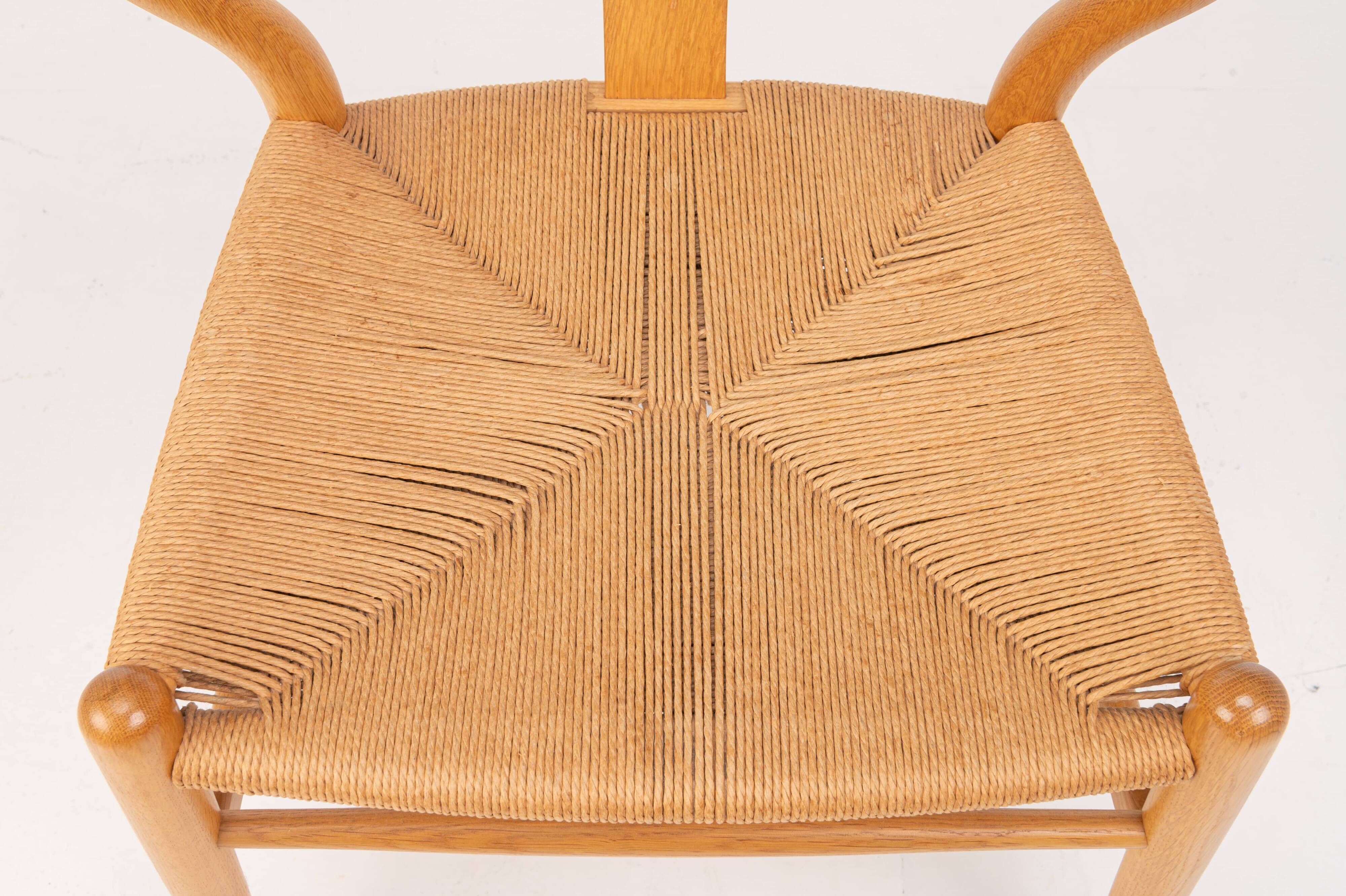 Set of 6 'CH24' wishbone dining chairs by Hans J Wegner for Carl Hansen, De