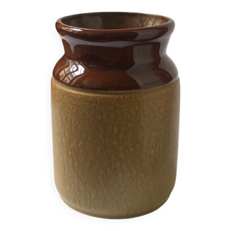 Stoneware pot
